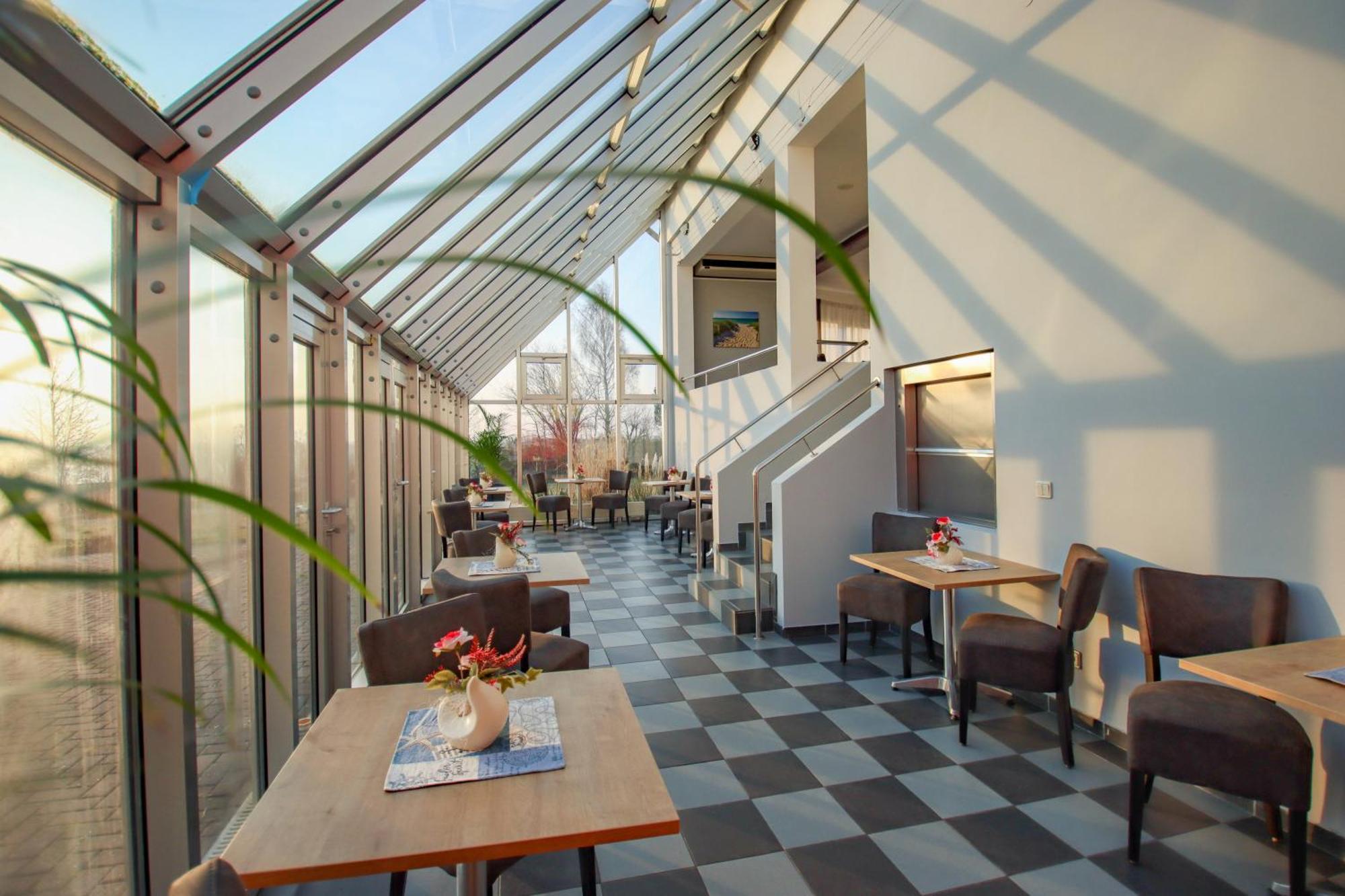 Inselhotel Kleiner Bodden Buschvitz 외부 사진