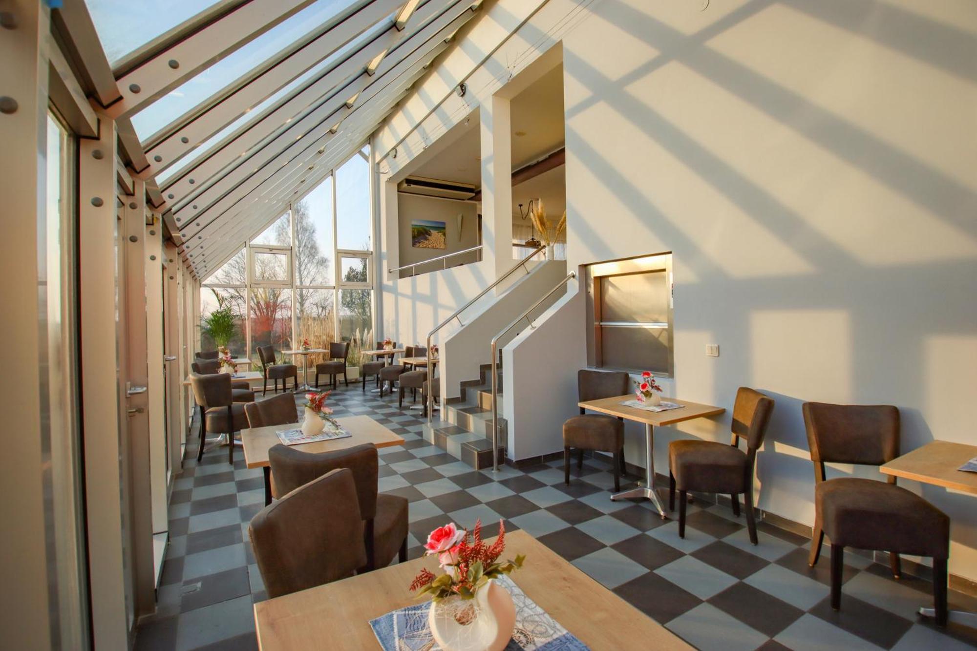 Inselhotel Kleiner Bodden Buschvitz 외부 사진